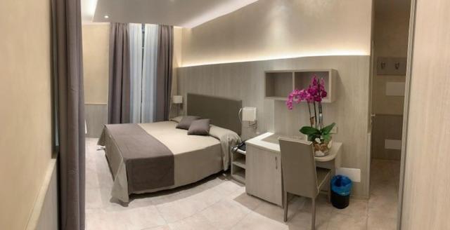 Deluxe Double or Twin Room Sea View