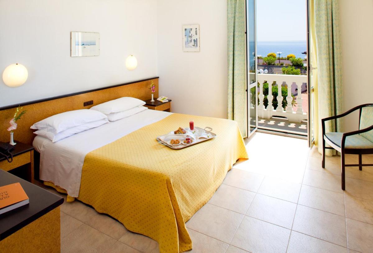 Double Room Sea View